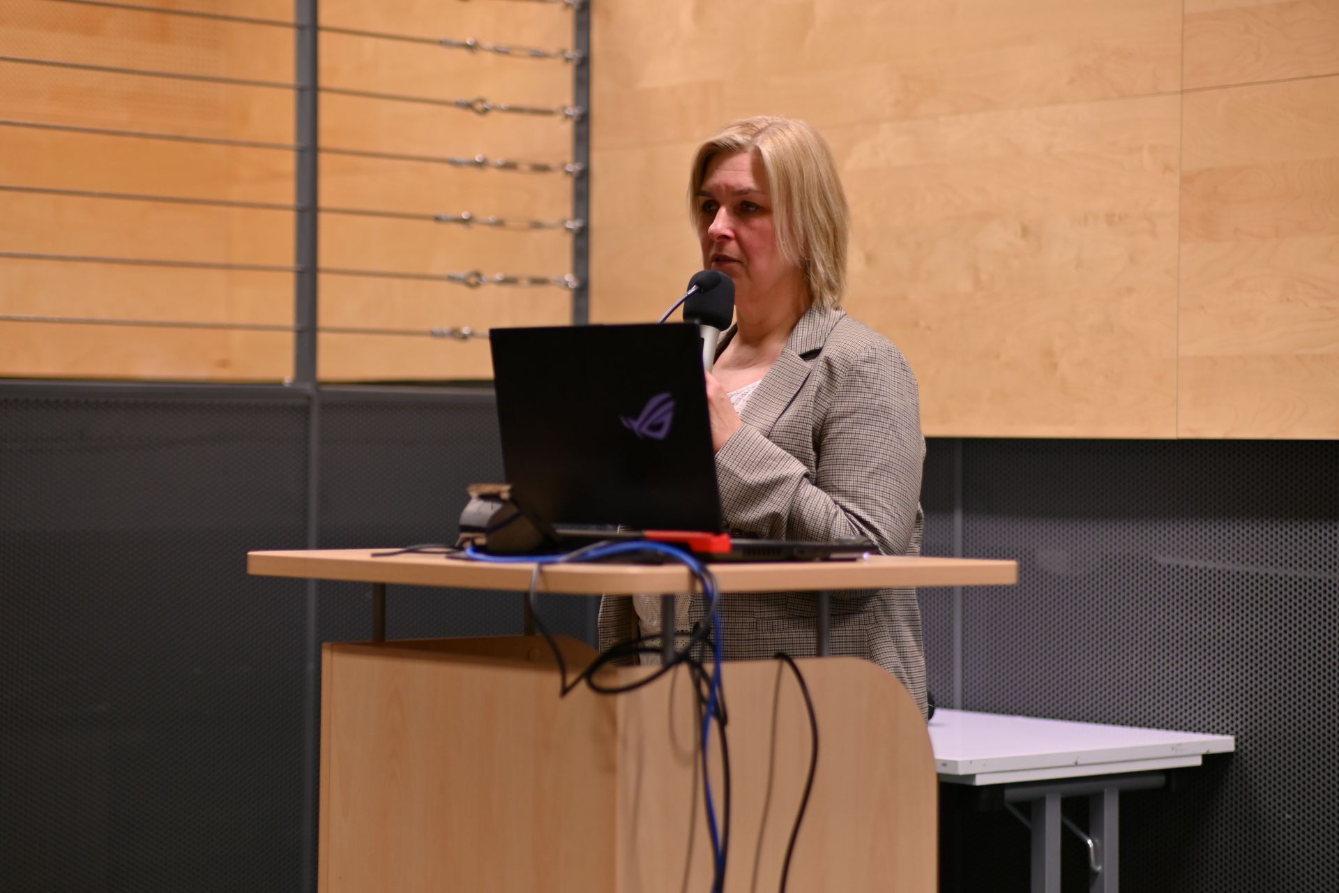 GPS Dobrego Pomagania - o wsparciu seniorów i osób z niepełnosprawnościami