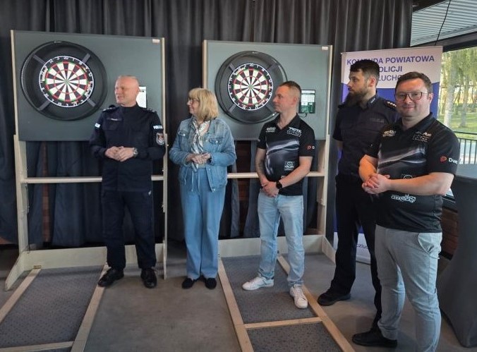 Policyjne mistrzostwa darta-emocje do ostatniej lotki!