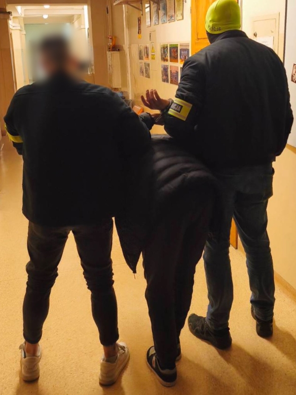 Zatrzymany sprawca kradzieży rozbójniczej w Gdyni